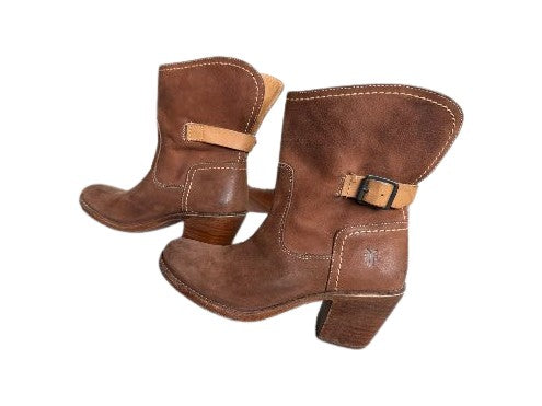 Carmen Shortie Ankle Buckle Stacked Heel Cowboy Boot - Pre-Loved