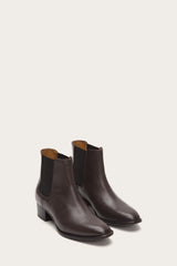 Dara Chelsea - Frye Found