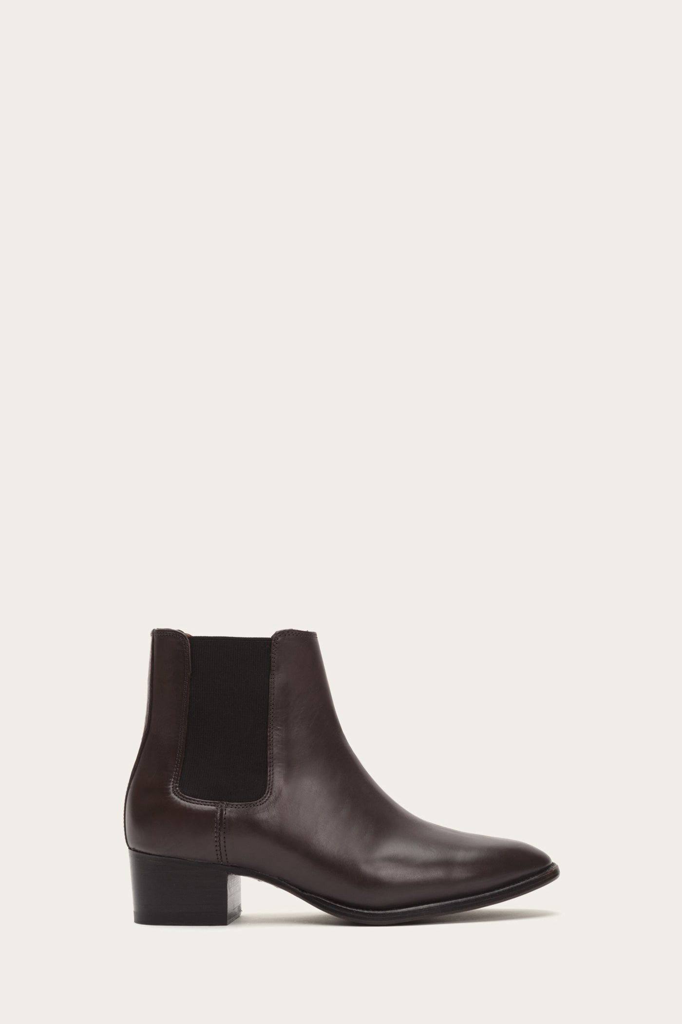 Dara Chelsea - Frye Found