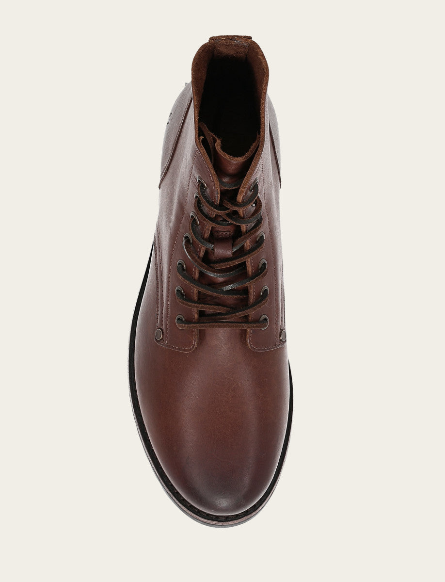 Barrett Lace Up