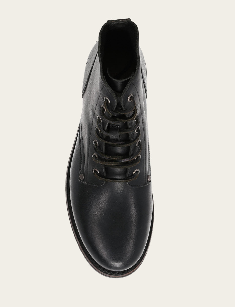 Barrett Lace Up