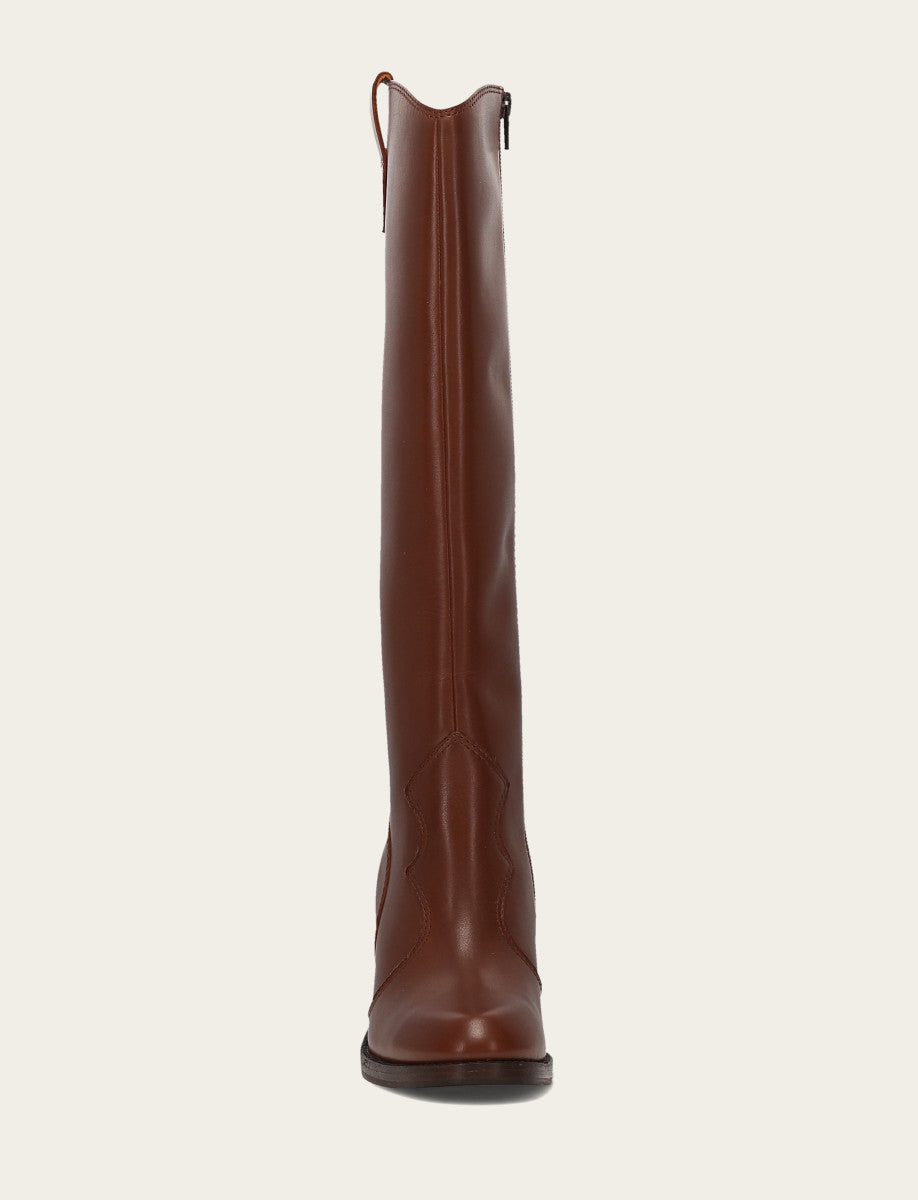 Corinne Tall